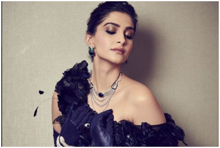 Sonam Kapoor Ahuja Looks Like Black Swan In Her Latest OOTD