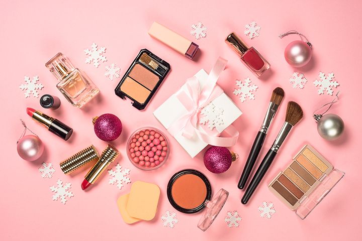 7 Miniature Beauty Products To Use As Stocking Stuffers