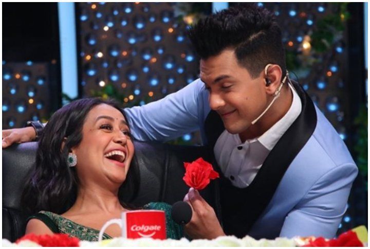 Neha Kakkar & Aditya Narayan Have A Bachelorette Party On The Sets Of Indian Idol