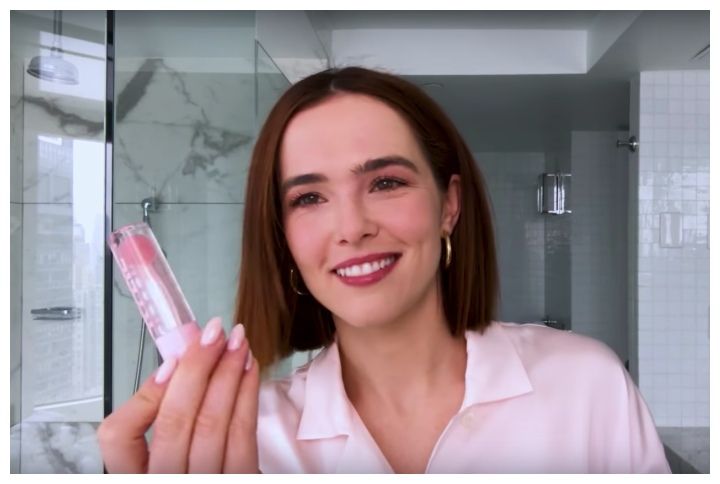 Zoey Deutch Shows Us A Makeup Tutorial For Acne-Prone Skin In Vogue’s Latest Video