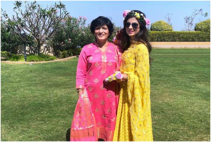 Shaurya Sanadhya With Her Mother