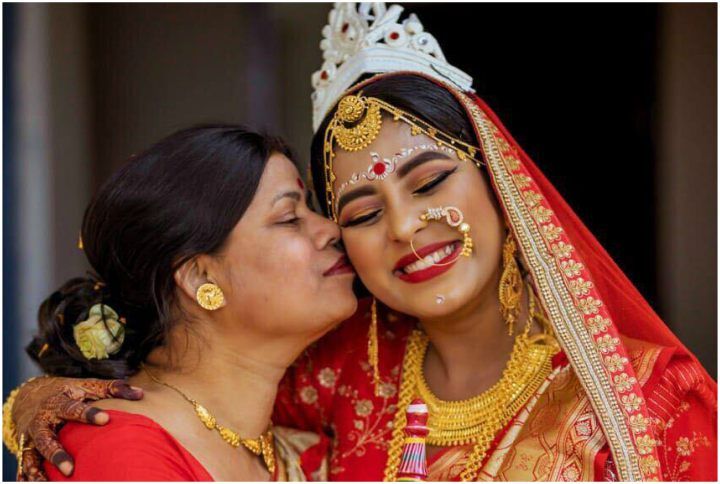 Rosi Das With Her Mother