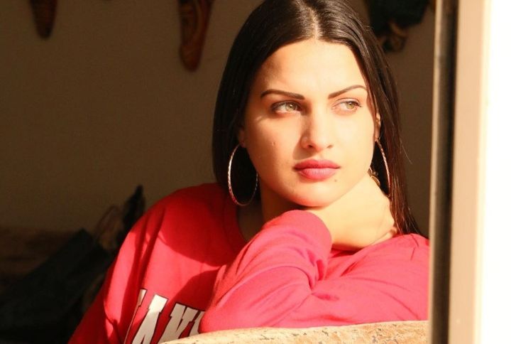 Himanshi Khurana Gets Tested For Covid-19 After Being Unwell