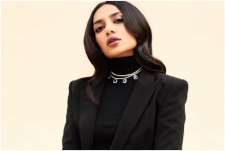 Sobhita Dhulipala Makes Us Want To Be Minimalists With Her Sleek Look
