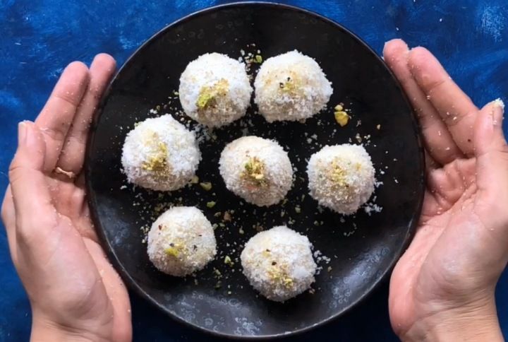 How To: Make Instant Coconut Laddoos In Just 6 Easy Steps