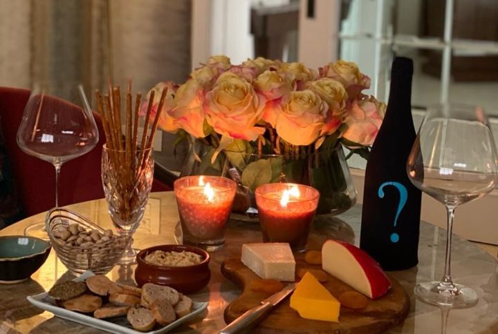 Miss Going Out With Your Boo? Here’s How You Can Set Up A Date Night At Home