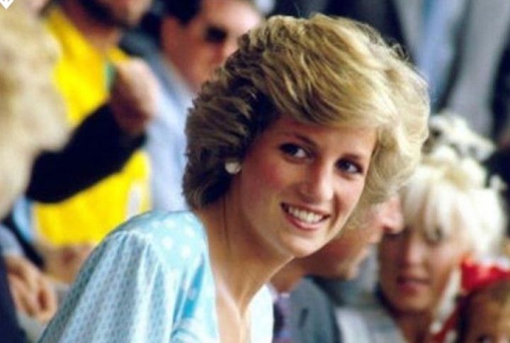 Remembering 16 Powerful Quotes By Princess Diana On Love, Family & Other Things