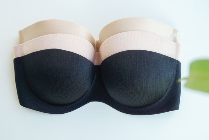 Black And Nude Bras by AmyWhy | www.shutterstock.com