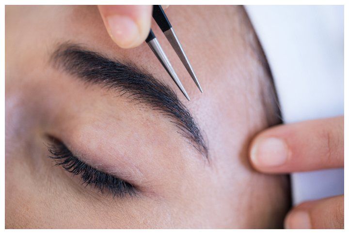 3 Ways To Maintain Your Brows While Staying In Isolation