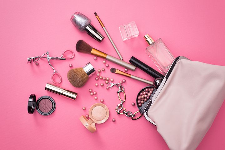 How To Avoid Bacteria Build-up In Your Makeup Products | MissMalini
