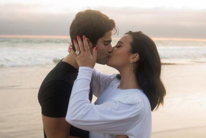 Demi Lovato & Max Ehrich Breaks Up After 2 Months Of Engagement