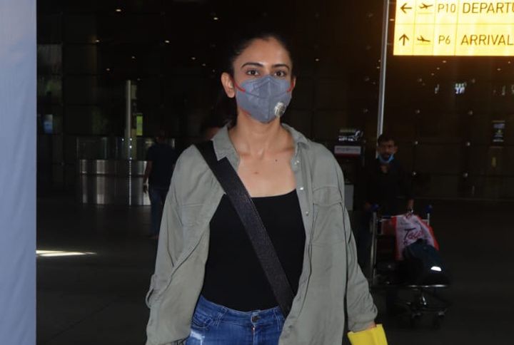 Rakul Preet’s Airport OOTD Made For A Relaxed Yet Chic Look