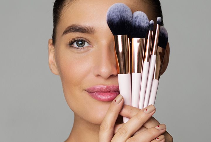 6 Products That Will Instantly Clean Your Makeup Brushes