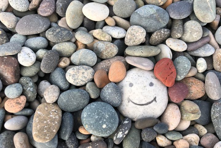 3 Tips To Cultivate A Positive Mindset—As Told By A Happiness Coach