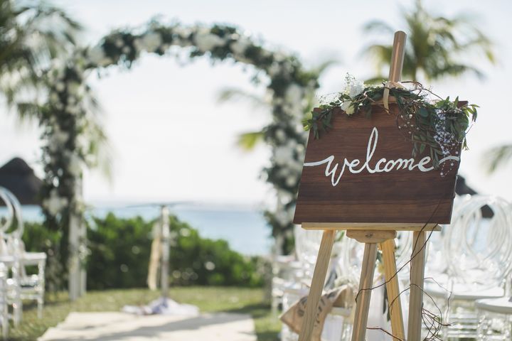 Wedding welcome signage By Studio Peace | www.shutterstock.com