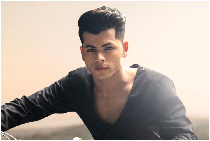 Siddharth Nigam—The Youngest Indian Male Actor To Cross 1M Subscribers On YouTube