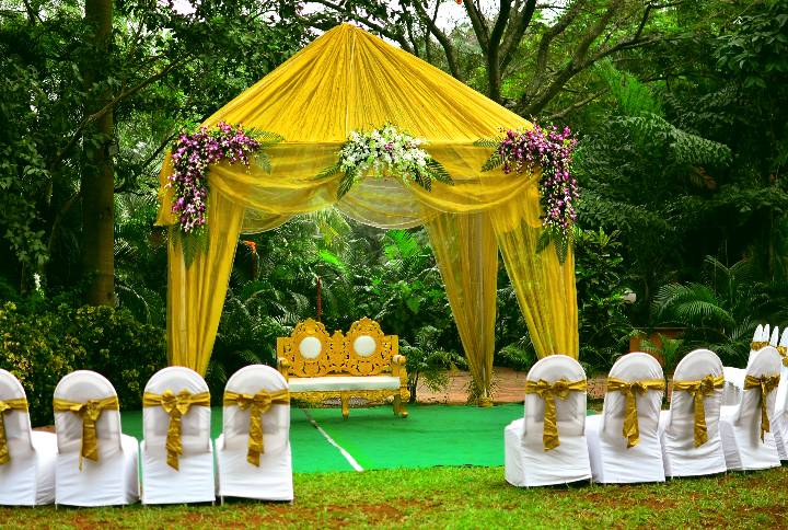 Monsoon Wedding By rohitnair.photos | www.shutterstock.com