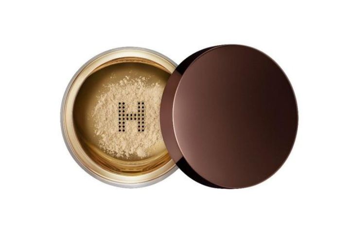 Hourglass, Veil Translucent Setting Powder | (Source: www.hourglasscosmetics.com)