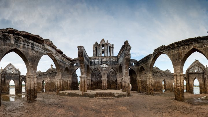 The ruins of Shettihalli Rosary Church by Amith Nag | www.shutterstock.com