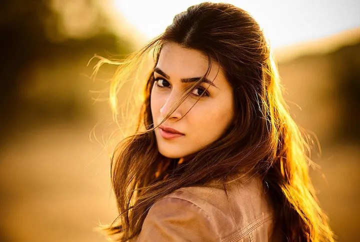Kriti Sanon To Reportedly Leave For Ganapath’s Next Schedule In London Soon