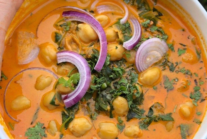Hunting For Vegan Recipes? This Vegan Chickpea Curry Will Be An Instant Favourite