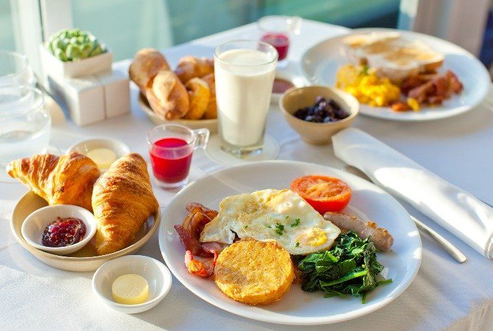 Why You Need to Stop Skipping Your Breakfast—Explained By An Expert