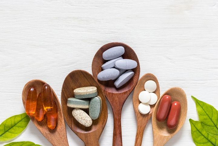 4 Myths About Supplements Busted By A Nutritionist & Fitness Expert