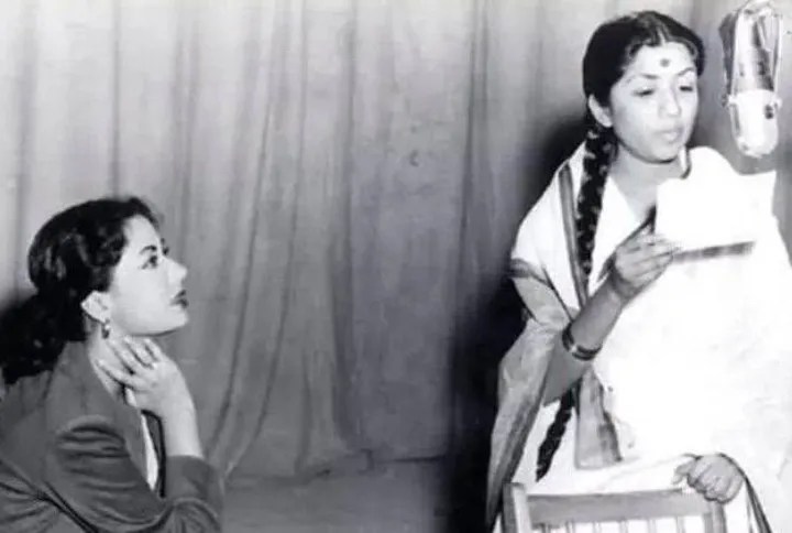 Amitabh Bachchan To AR Rahman – The Industry Pays Tribute To The Late Lata Mangeshkar