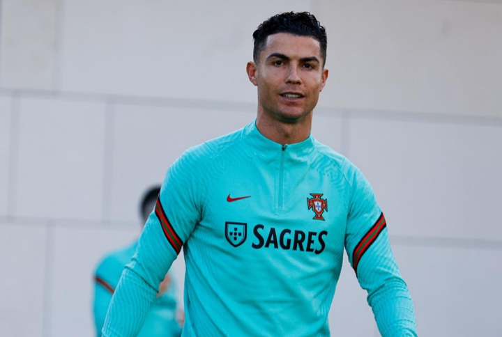 Manchester United’s Footballer Cristiano Ronaldo’s Newborn Son Passes Away