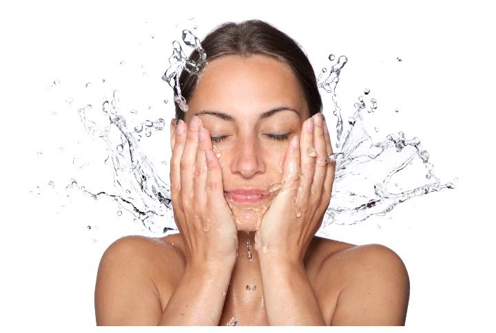 6 Gentle Cleansers That Work Wonders On Dry Sensitive Skin