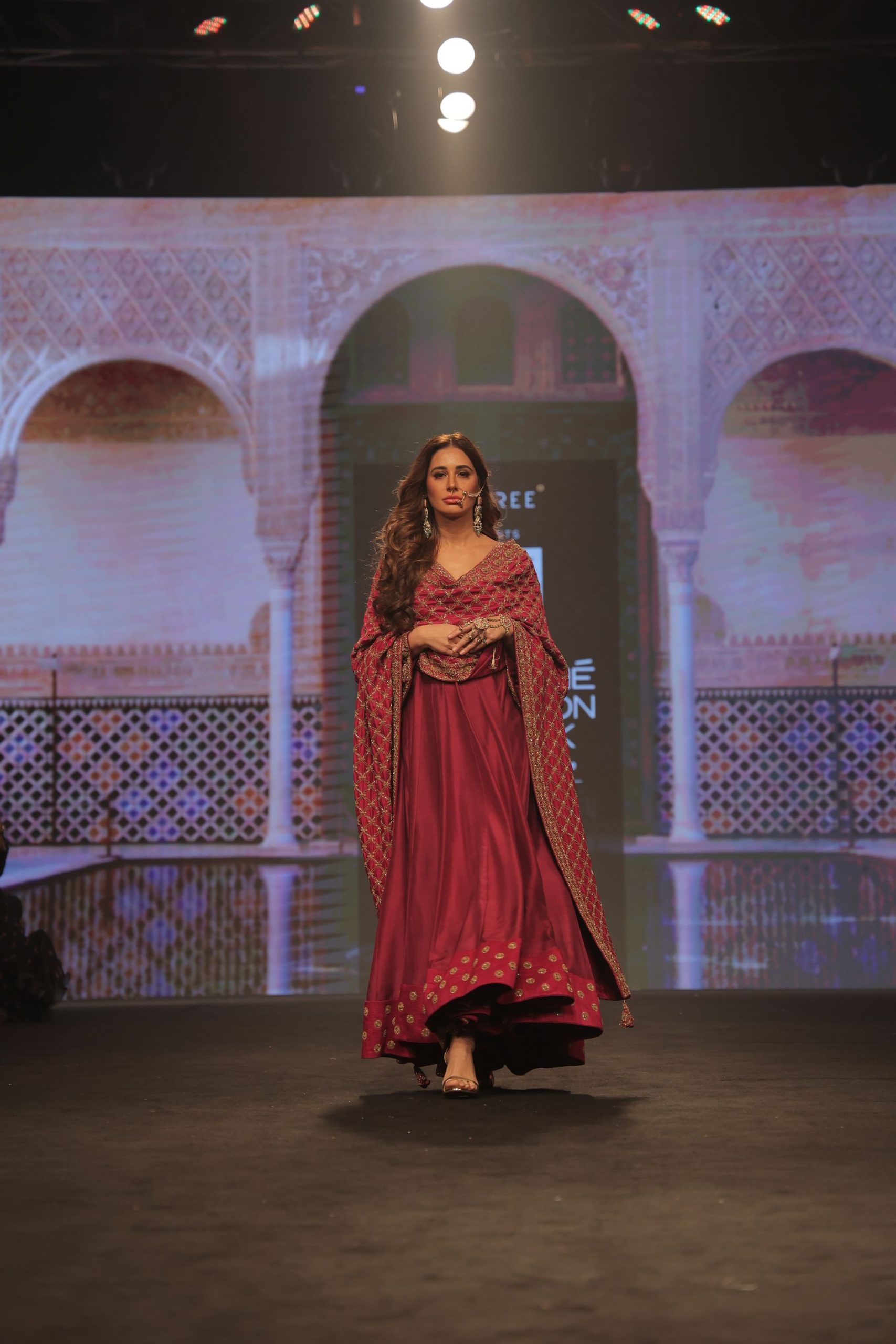 Nargis Fakhri walking for 6Degree presents ROMAA at FDCI x Lakmé Fashion Week