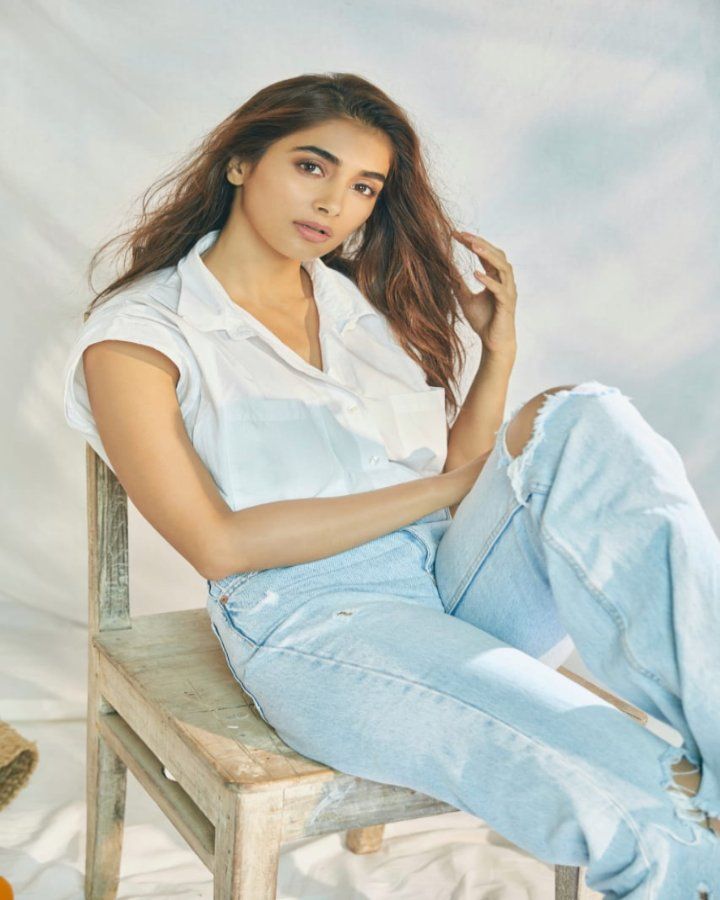 ‘It Felt Like We Had A Party And In Between, We Used To Go Shoot’ – Pooja Hegde On Shooting For ‘Cirkus’