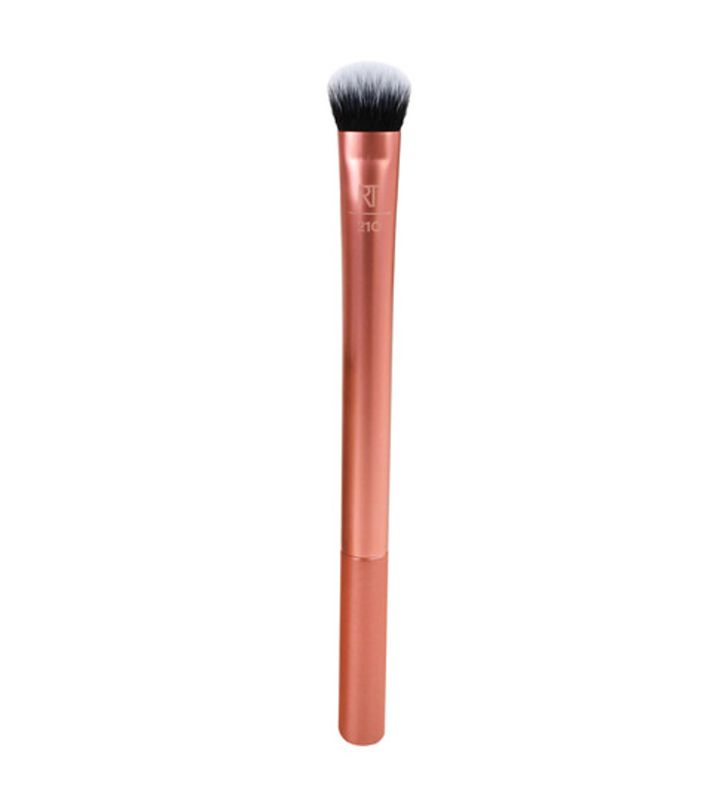 Real Techniques Expert Concealer Brush | (Source: www.realtechniques.com)