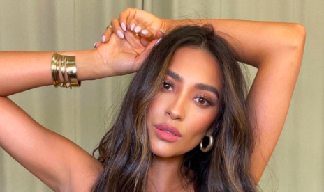 We Watched Shay Mitchell’s 58-Step Beauty Routine And We Have Some Thoughts On It