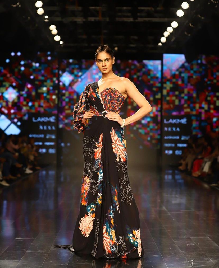 Mynah's Reynu Taandon + Nikhita at FDCI x Lakmé Fashion Week