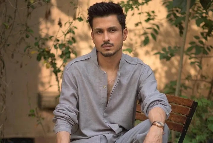 From His Imaginary World As Rishi Kapoor&#8217;s Son To Hesitating To Do &#8216;Sardar Udham&#8217;: 5 Secrets Of Amol Parashar We Learnt From His Recent Chat