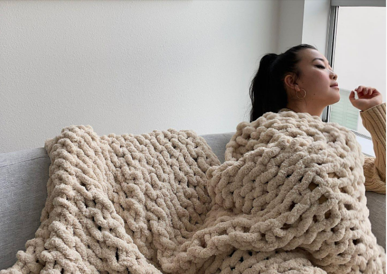 Cozy Blanket (Source: Instagram | @unhide)