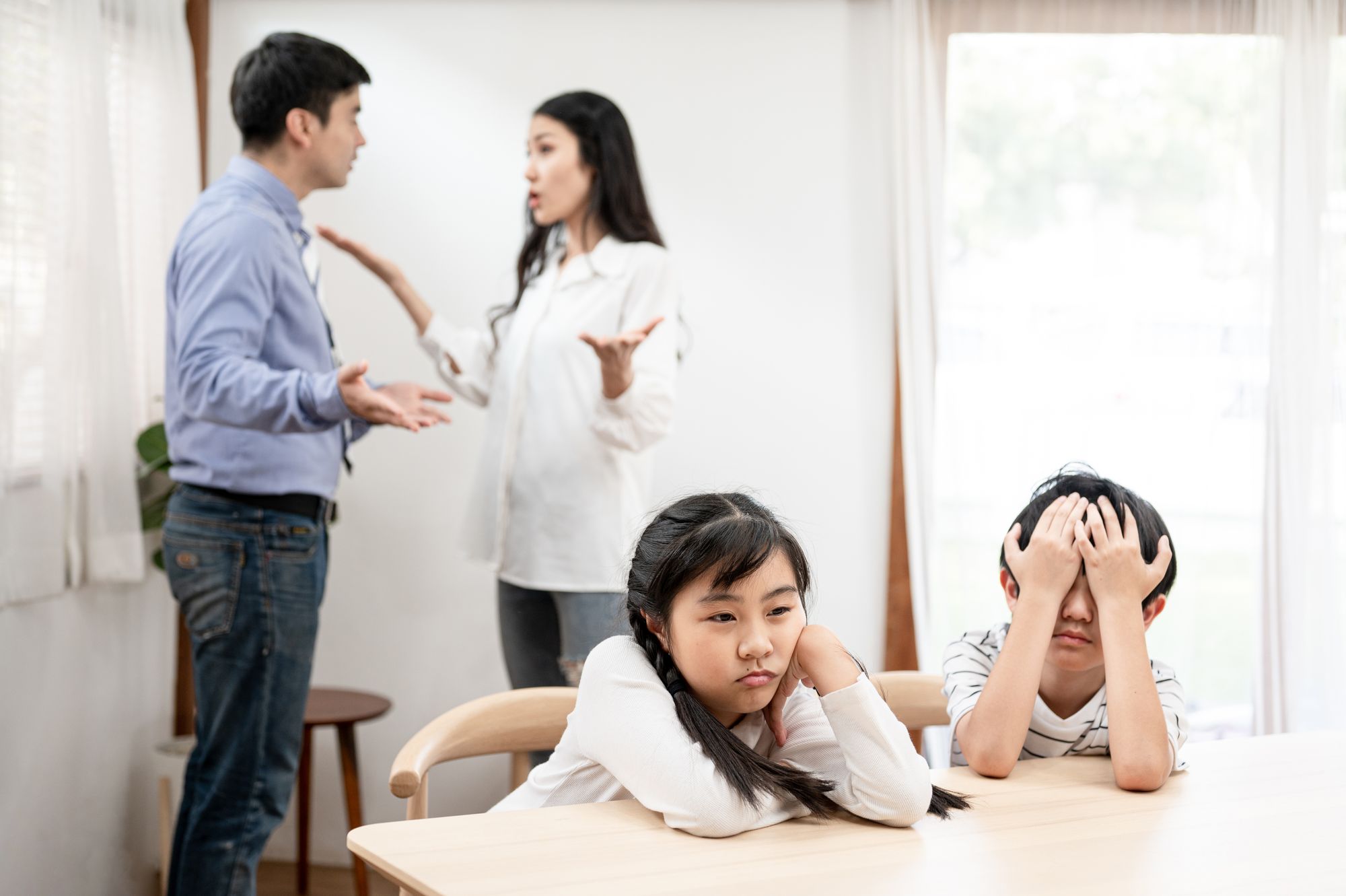 5 Signs Of Toxic Parenting That Can Cause Irreparable Damage