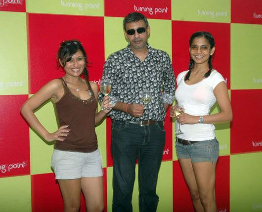 MissMalini with Ashwin Deo of Turning Point wines and Juhi Pande