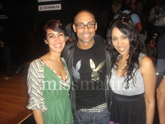 Sunjay Guleria, the winner Anu Srivastava and her friend Ami Thakkar