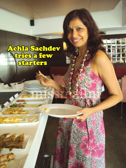 Achla at the sample-platter display