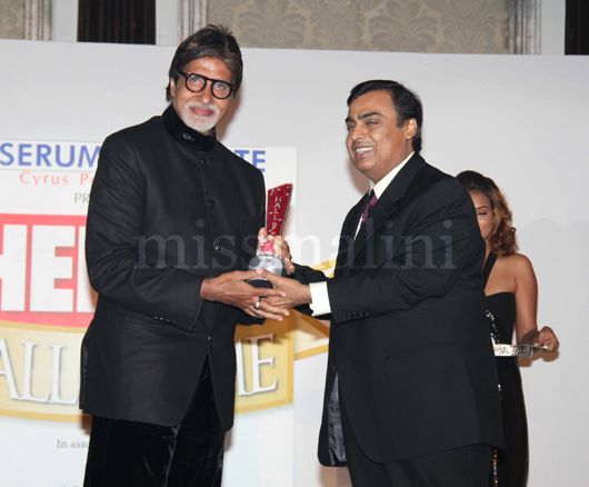 Amitabh Bachan and Mukesh Ambani at Hello! Awards