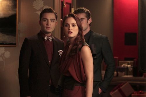 Chuck, Blair & Nate in the episode "War at The Roses" (PHOTO CREDIT:  GIOVANNI RUFINO/ THE CW)