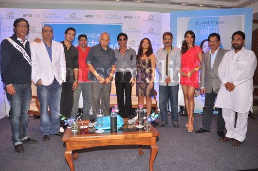Shah Rukh Khan and Bipasha Basu Launch Deanne Panday’s “I’m Not Stressed”