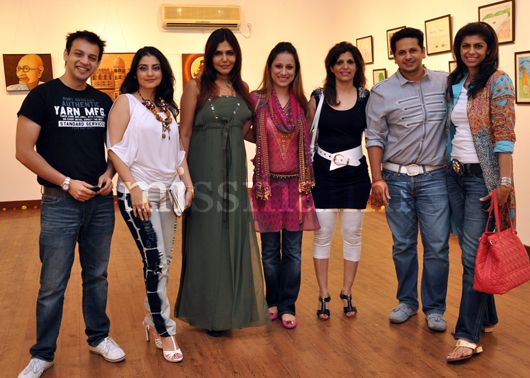 Jamal Shaikh, Sameena Khan,Nisha Jamwal, Rouble Nagi, Bina Aziz,Azim Khan & Zeeba Kohli for Rouble Nagi's Art Exhibition
