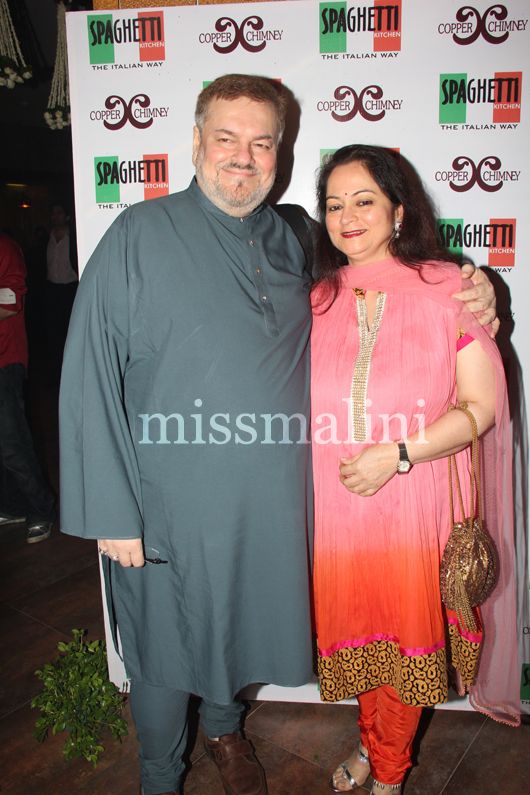 Nitin Mukesh and his wife