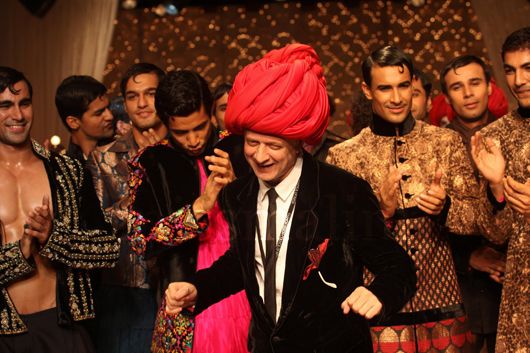Rohit Bal takes a bow on the ramp