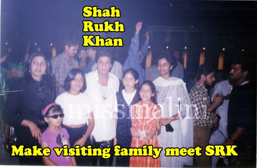 Dhruvi Shah and her cousins meeting Shah Rukh Khan