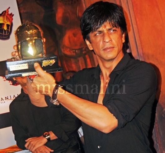 Shah Rukh Khan with the golden helmet