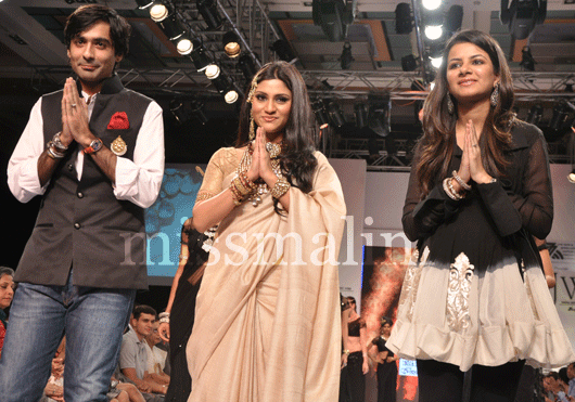 Tarang Arora, Konkana Sen Sharma and Akanksha Arora